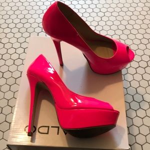 Aldo “Bismarcka” platform neon pink heels